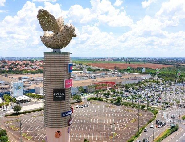 Churrasco no Parque Dom Pedro Shopping é cancelado após acidente com estrutura metálica