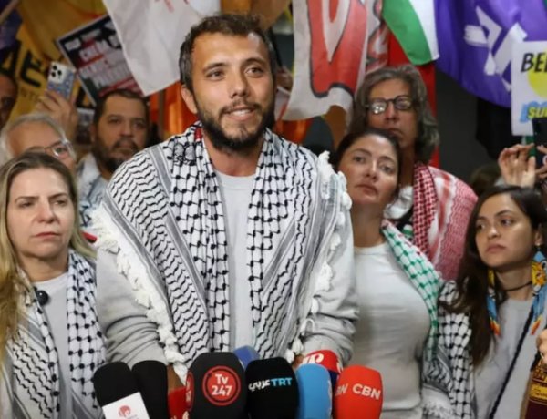 Justiça de Israel prorroga prisão de ativista brasileiro detido em flotilha