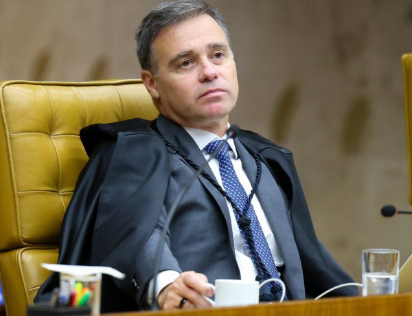 STF autoriza Polícia Federal a investigar Lulinha, filho do presidente Lula